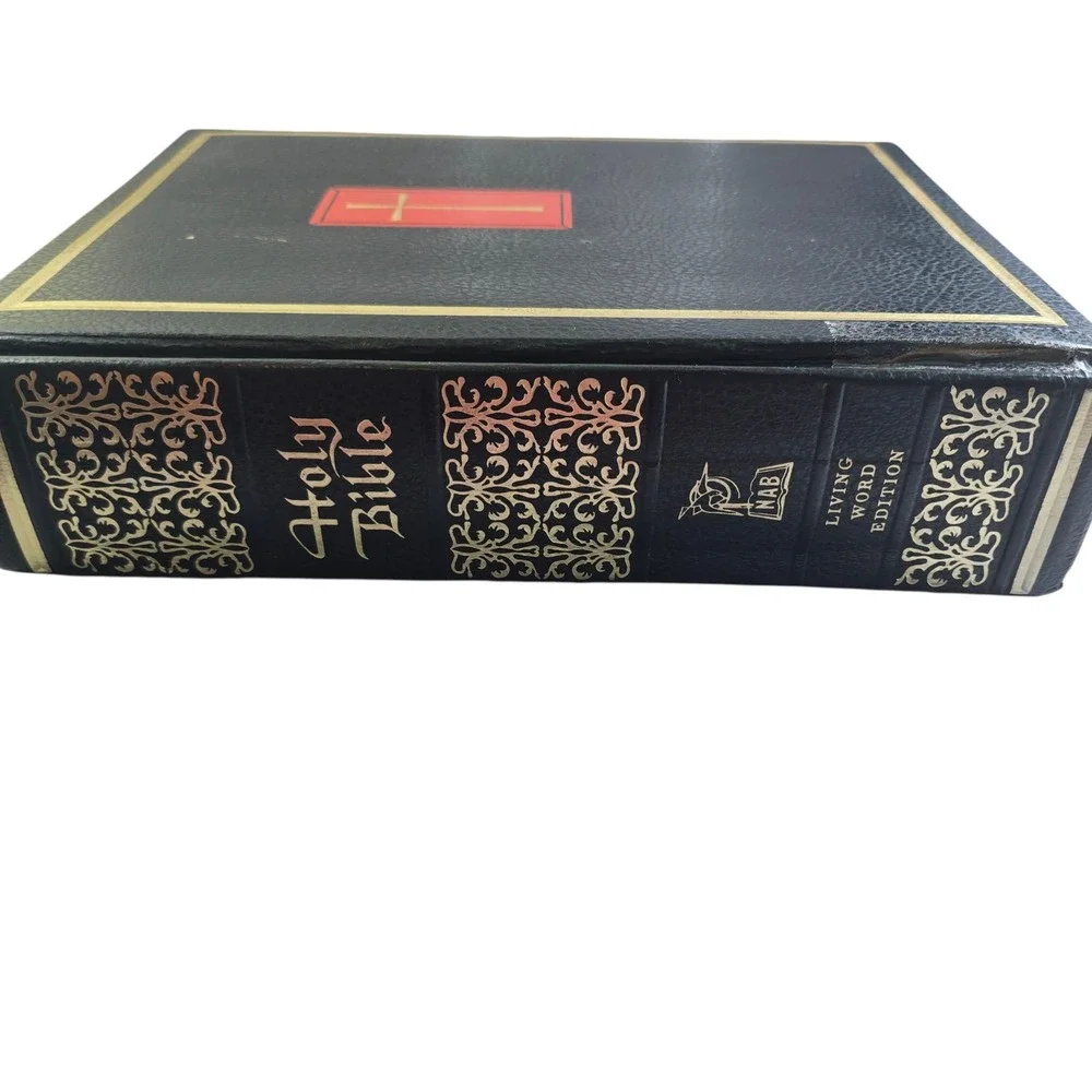 1971 New American Bible Living‎ Word Edition Catholic Illustrated Hardcover NAB